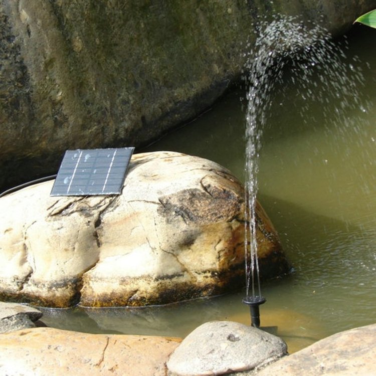 Bomba quadrada para fonte de água movida a energia solar
